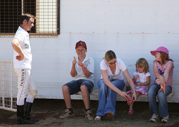 Laverton Horse Races