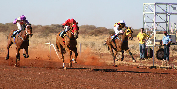 Laverton Horse Races